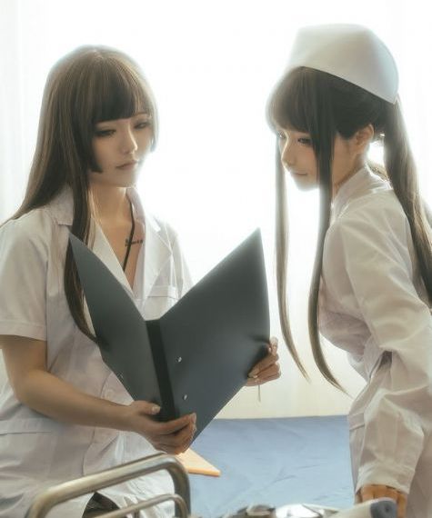 堕落前辈渡会静华的角色互动细节